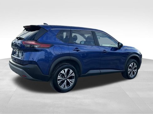 Used 2023 Nissan Rogue SV image 4