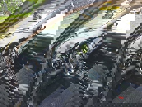 Used 2021 Nissan Kicks SV image 15