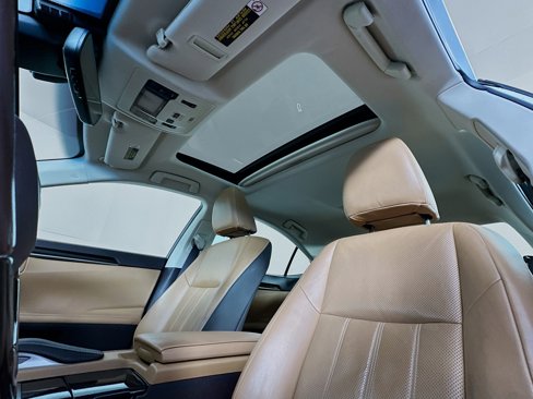 Used 2017 Lexus ES 300h image 23