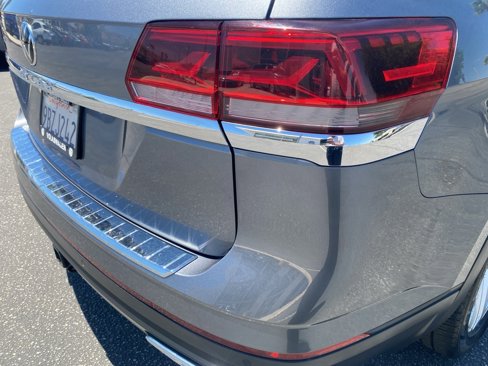 Certified 2022 Volkswagen Atlas SE image 12