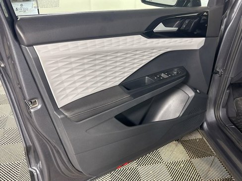 Certified 2024 Volkswagen Taos S image 11