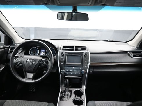 Used 2016 Toyota Camry LE image 35