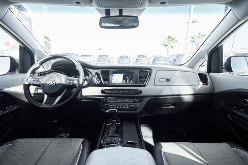 Used 2016 Kia Sedona SX Limited image 31