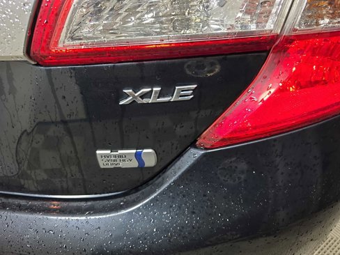 Used 2014 Toyota Camry XLE image 11