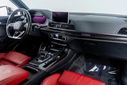 Used 2018 Audi SQ5 Prestige w/ Prestige Package image 34