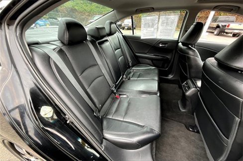Used 2015 Honda Accord Touring image 24