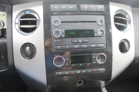 Used 2011 Ford Expedition EL Limited image 28