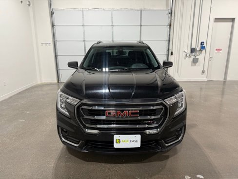 Used 2023 GMC Terrain AT4 image 2