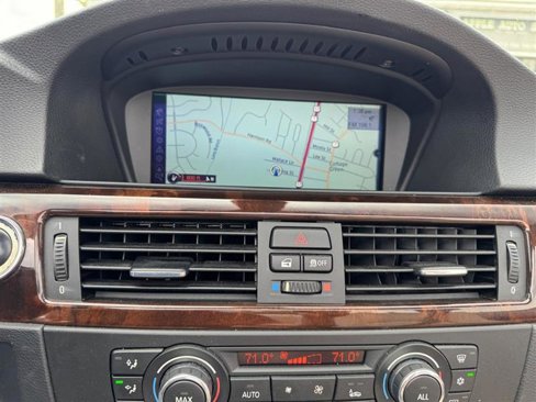Used 2012 BMW 328i Convertible image 12