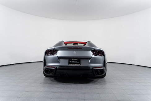 Used 2021 Ferrari 812 GTS image 31