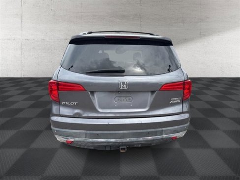 Used 2016 Honda Pilot Touring image 6