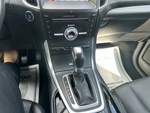 Used 2017 Ford Edge Titanium w/ Technology Package image 15