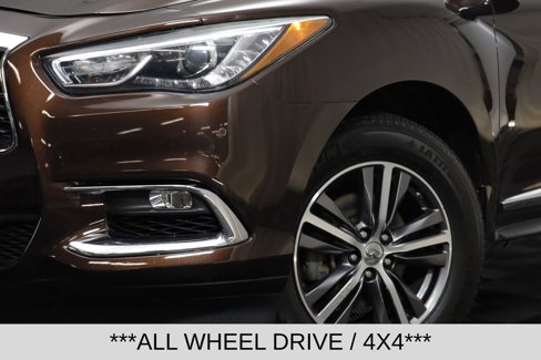 Used 2019 INFINITI QX60 Luxe w/ Essential Package image 4
