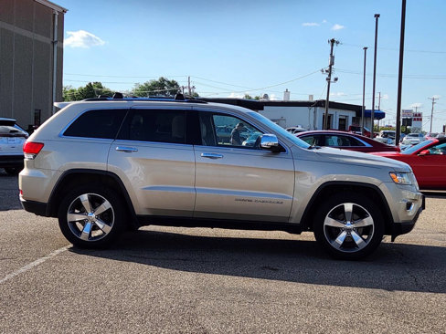 Used 2014 Jeep Grand Cherokee Limited w/ Trailer Tow Group IV image 10