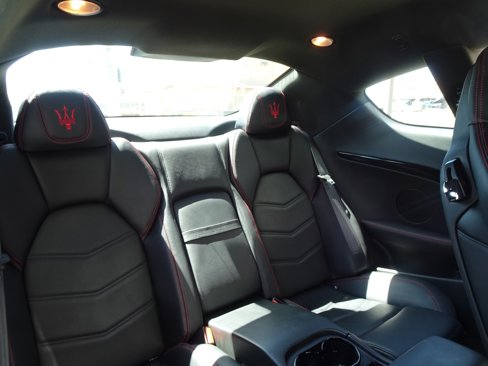 Used 2018 Maserati GranTurismo Sport image 20