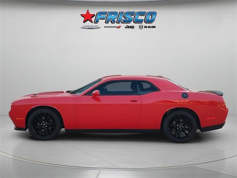 Certified 2018 Dodge Challenger SXT w/ Blacktop Package image 5