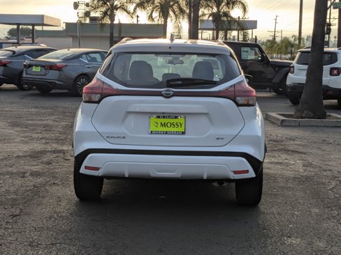 Certified 2024 Nissan Kicks SV image 9