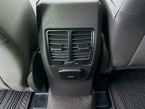 Used 2017 Ford Escape SE w/ Equipment Group 201A image 25