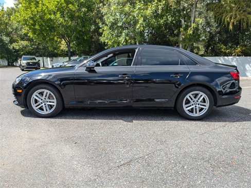 Used 2017 Audi A4 2.0T Premium image 6