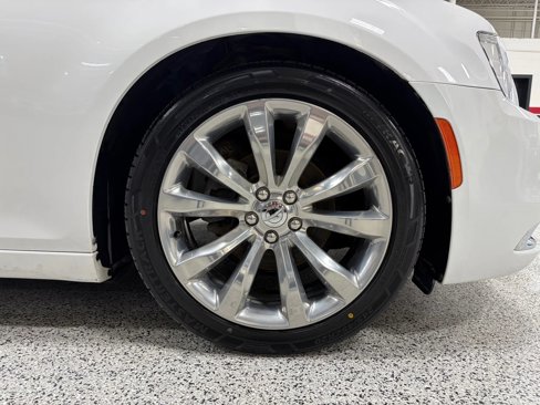 Used 2019 Chrysler 300 Limited image 15
