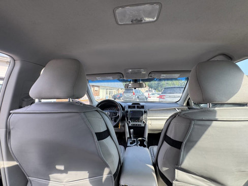 Used 2012 Toyota Camry LE image 30