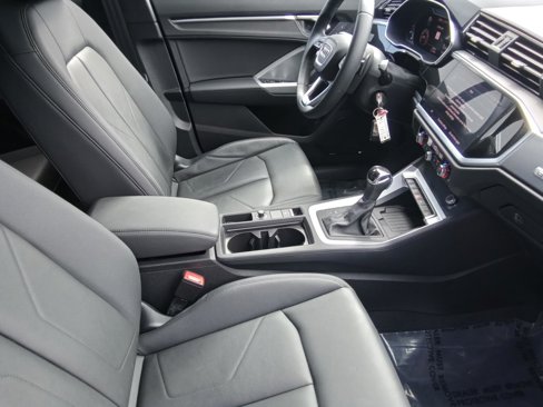 Certified 2023 Audi Q3 2.0T Premium Plus w/ Premium Plus Package image 28