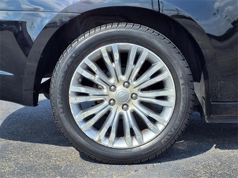Used 2013 Chrysler 200 Limited w/ Sun/Sound Group image 12
