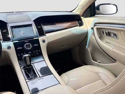Used 2017 Ford Taurus Limited image 26