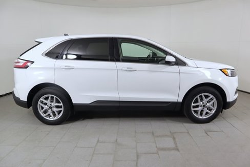 Used 2024 Ford Edge SEL image 4