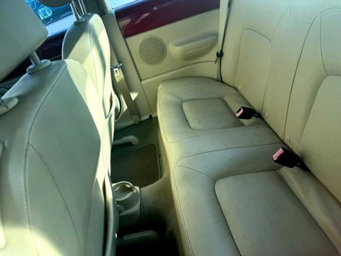 Used 2008 Volkswagen Beetle S image 16
