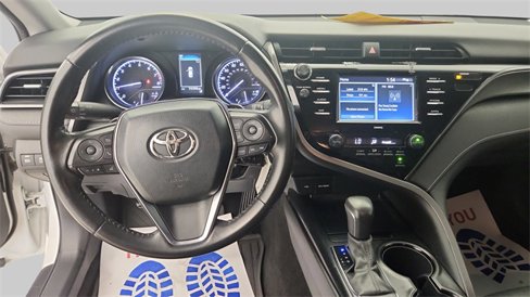 Used 2020 Toyota Camry SE image 13