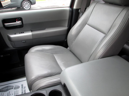 Used 2008 Toyota Sequoia Limited image 26