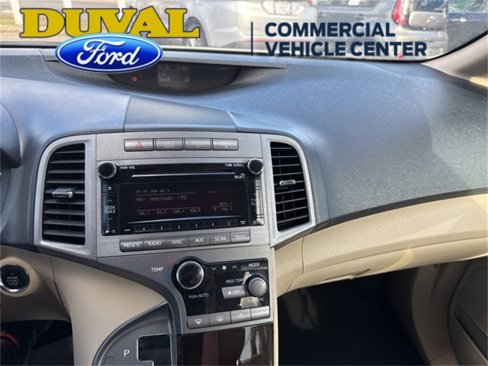 Used 2010 Toyota Venza image 19