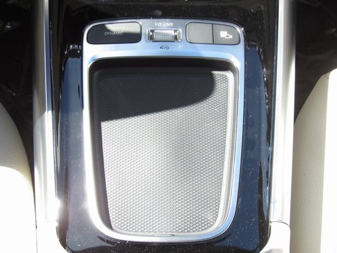 Certified 2025 Mercedes-Benz GLA 250 4MATIC image 33
