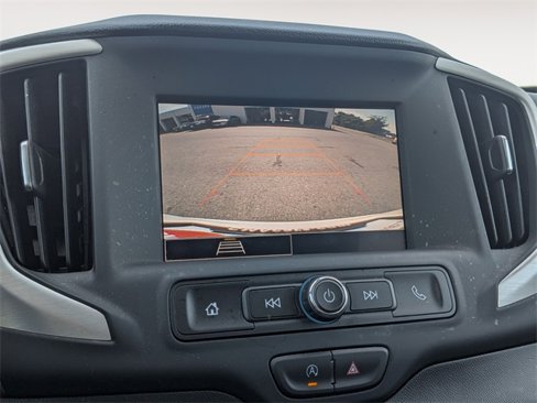 Used 2023 GMC Terrain SLE w/ Driver Convenience Package image 18
