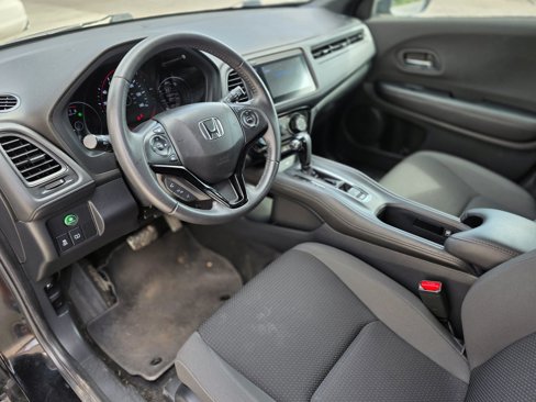 Used 2021 Honda HR-V Sport image 13