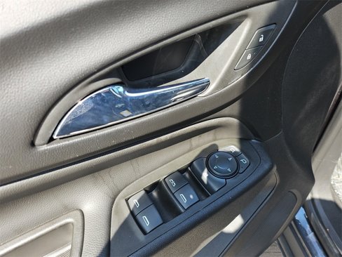 Used 2022 Chevrolet Equinox LT image 18