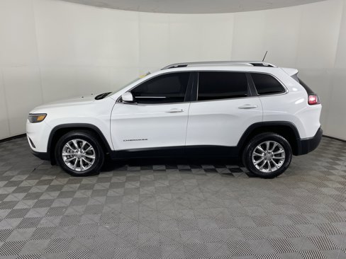 Used 2019 Jeep Cherokee Latitude w/ Popular Appearance Group image 8