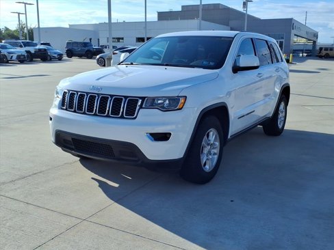 Used 2017 Jeep Grand Cherokee Laredo image 2