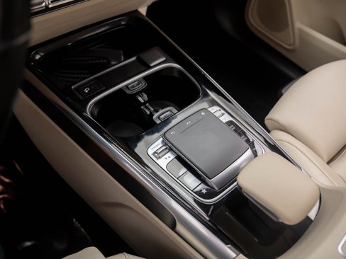 Certified 2020 Mercedes-Benz GLB 250 4MATIC image 12