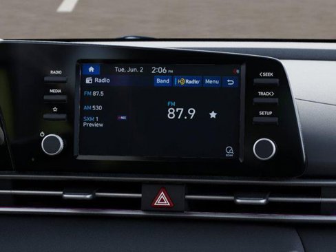 New 2025 Hyundai Elantra SE image 13