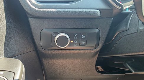 Used 2020 Ford Escape SE image 30