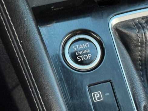 Used 2023 Nissan Kicks SV image 14