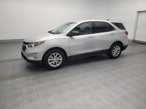 Used 2019 Chevrolet Equinox LS w/ LS Convenience Package image 2