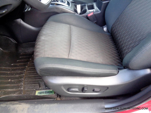Used 2017 Nissan Rogue SV image 8