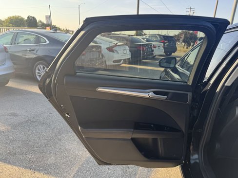 Used 2013 Ford Fusion SE image 19