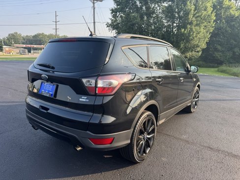 Used 2018 Ford Escape SE w/ SE Sport Appearance Package image 7