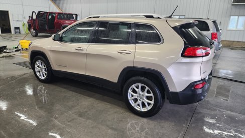 Used 2014 Jeep Cherokee Latitude w/ Comfort/Convenience Group image 6