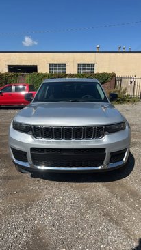 Used 2023 Jeep Grand Cherokee L Laredo w/ Luxury Tech Group I image 8
