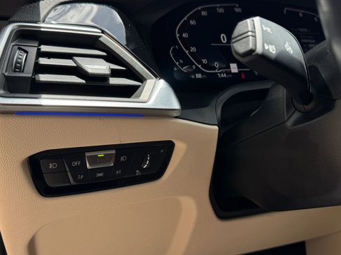 Used 2023 BMW 430i xDrive Convertible w/ M Sport Package image 25
